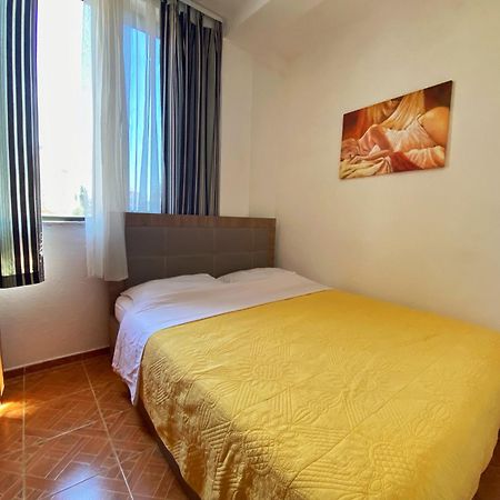 Joni'S Guest House ספילה מראה חיצוני תמונה
